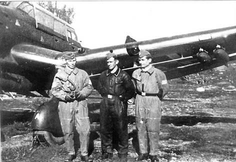 Экипаж обелейтенанта Арнульфа Блазига Obit Arnulf Blasig За успешные боевые - фото 6