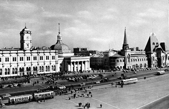 Приехали мы на Ленинградский вокзал и пошли с него на соседний Северный - фото 4