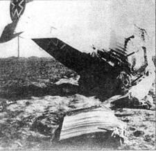 Вверху разбитый триплан Лотара 13 марта 1918 г Справа возможно это - фото 4