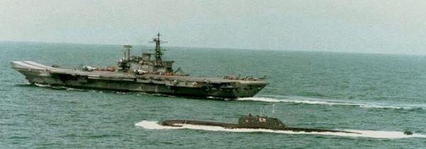 Авианосец Принсесс Ройял и подводная лодка индийских ВМС Тулвар Чтобы с - фото 77