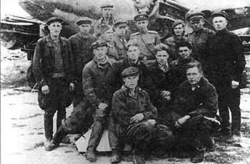 Заводские бригады на доработках подмоторных рам Наступивший 1943 г проходил - фото 95
