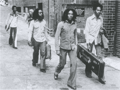 The Wailers к бою готовы Театр Одеон Бирмингем 1974 Ian - фото 7