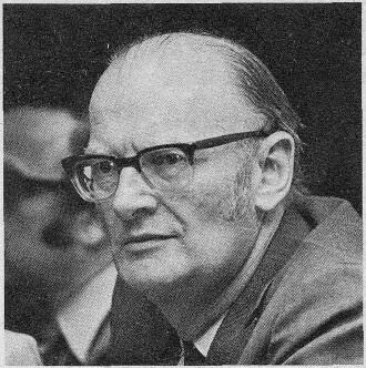 Arthur C Clarke ARTHUR CHARLES CLARKE ist der bekannteste SFSchriftsteller - фото 1