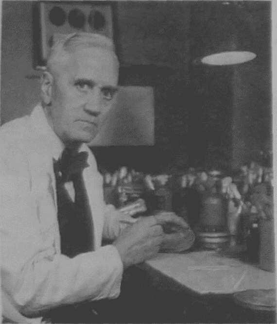 Александр ФЛЕМИНГ получил в 1945 году Нобелевскую премиюза то что в 1928м - фото 13