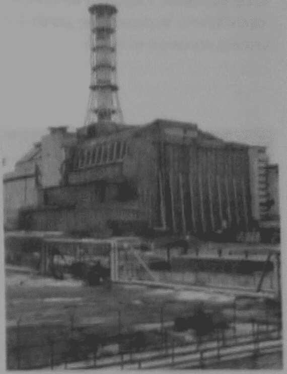 Саркофаг над 4м реактором ЧернобыльскойАЭС Авария на ЧАЭС это - фото 8