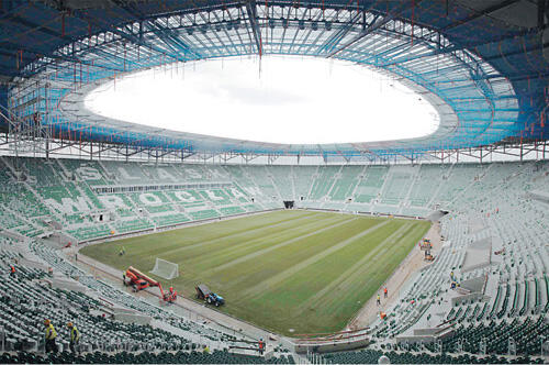 Стадион во Вроцлаве где россиянам играть с чехами Последние приготовления - фото 42