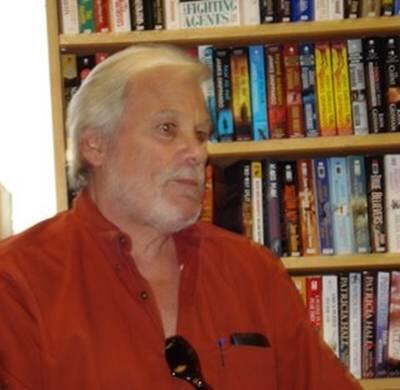 Bill Pronzini is the author of seventy novels including three in collaboration - фото 2