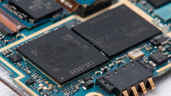 Типичный пример современной системы на чипе микросхема Samsung Exynos 4210 - фото 6