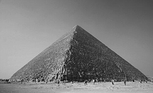Великая пирамида Хеопса Арабские легенды утверждают что Великая пирамида - фото 1
