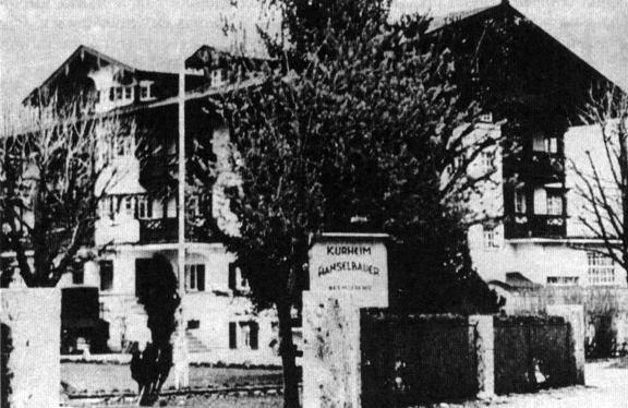 Утром Гитлер и его подручные нагрянули на курорт БадВизее где Эрнст Рём и его - фото 45