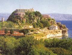 В мире этот греческий остров известен больше как Корфу Греки предпочитают - фото 1