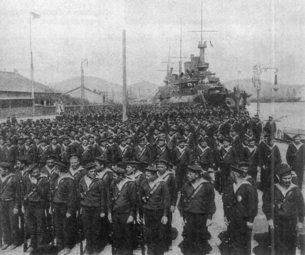 Морякидесантники в ПортАртуре Броненосец Севастополь после взрыва - фото 68