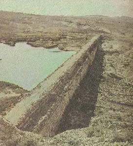 Древняя оросительная плотина в районе Пальмиры　 Турецкая крепость фрагмент - фото 152