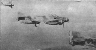 Чем позже тем чаще в ходе войны S79 были вынуждены летать с прикрытием - фото 9