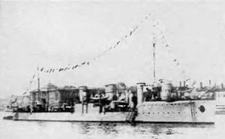 На эсминце Урицкий во время учений вверху Сталин на параде 1927 г На - фото 14