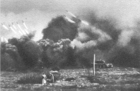 Наступление войск Ленинградского фронта 1944 г 9 мая на Невском проспекте - фото 17