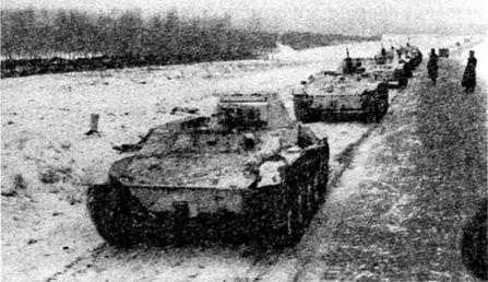 Колонна танков Т60 движется к передовой Западный фронт ноябрь 1941 года В - фото 11