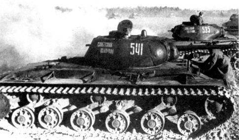 КВ1с из танковой колонны Советский полярник перед боем 5й гвардейский - фото 193