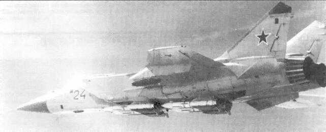 Снимок МиГ31 сделан с F16 норвежских ВВС в 1985 г До появления МиГ31 - фото 17