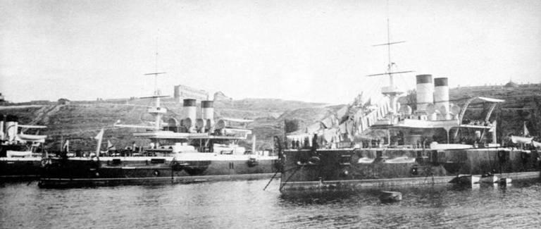 Броненосцы на стоянке Севастополь 1892 г Экипаж броненосца Синоп - фото 72