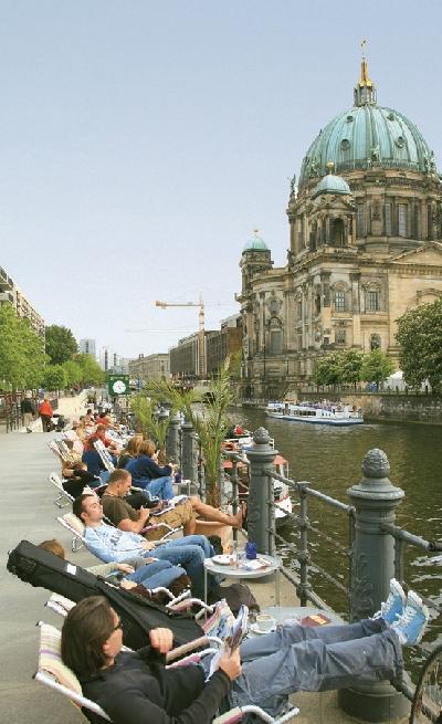Отдых на берегу Шпрее с видом на Берлинский собор Берлин Схема транспорта - фото 5