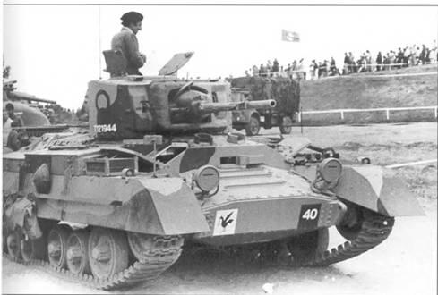 Легкий пехотный танк Валентайн III во время демонстрационного выезда в - фото 65