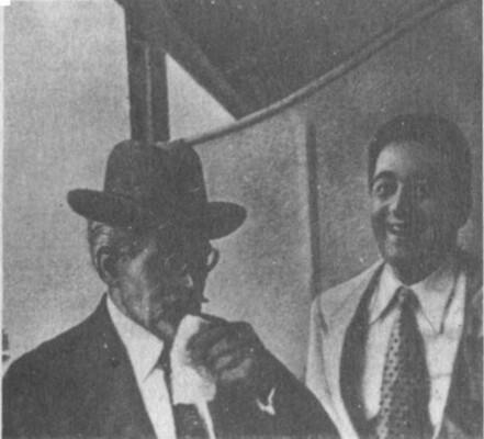 А Тосканини и Д Вальденго на борту парохода Вулкания перед отъездом - фото 11
