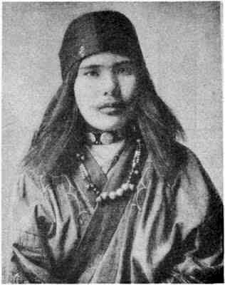 Женщина айну Поселение айну Сахалин - фото 7