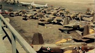 Бомбардировщики Дуглас На заводе фирмы Дуглас в Калифорнии в начале 1942 - фото 4