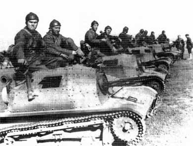 Рота танкеток TKS в ожидании приказа район Варшавы 13 сентября 1939 г - фото 11