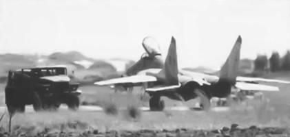 Эритрейские МиГ29 базировались на аэродромах Асмэра и Масау Для эфиопского - фото 118