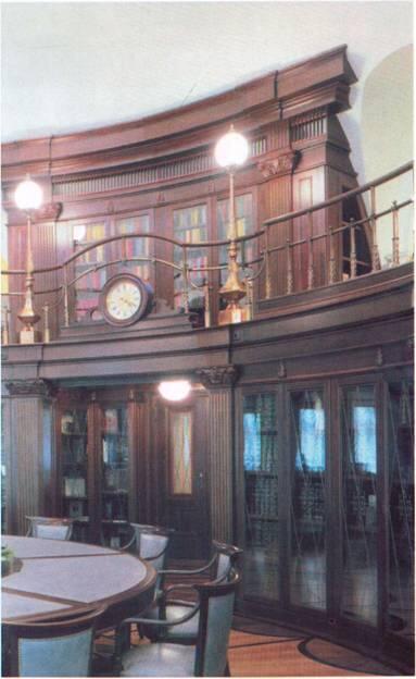 Библиотека президента Гобелены с видами Москвы в зале заседаний Совета - фото 11