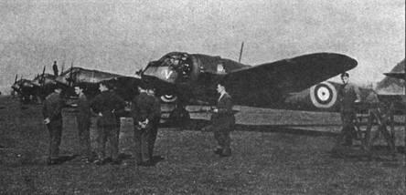 Самым скоростным бомбардировщиком англичан был Бленхейм I но он оказался - фото 4