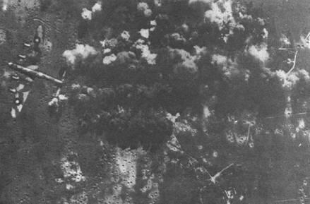 Ланкастер во время высадки союзников в Нормандии бомбит немецкий гарнизон г - фото 73