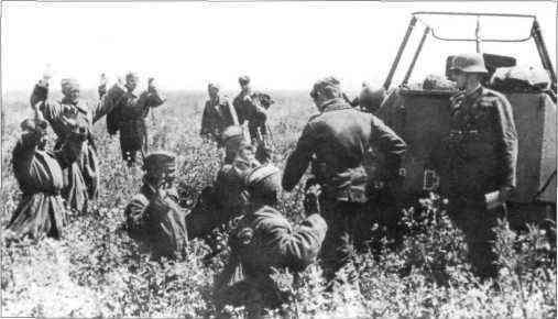 Советские пленные их дальнейшая судьба покрыта мраком Снимок сделан на юге - фото 57