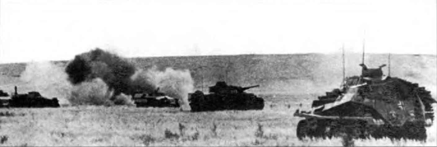 Бронетехника 24й танковой дивизии на подступах к Волге август 1942 г На - фото 89