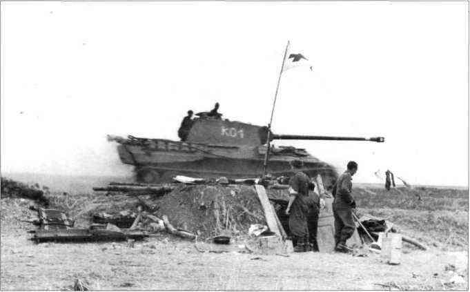 Две фотографии танка Пантера из 5й панцердивизии СС Викинг окрестности - фото 147