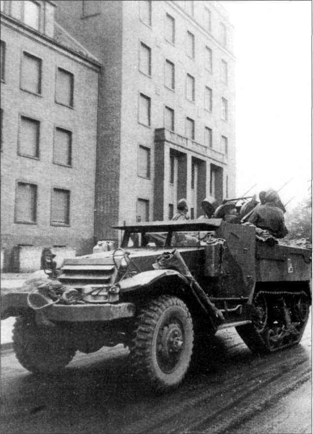 Зенитная самоходная установка M17 из неизвестной части 2й танковой армии 1го - фото 59