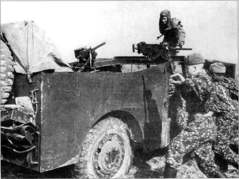 МЗА1 Скаут кар неустановленная разведывательная часть Австрия апрель 1945 - фото 72
