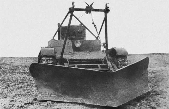 СТ26 с установленным на нем специальным танковым снегоочистителем НИБТ - фото 185