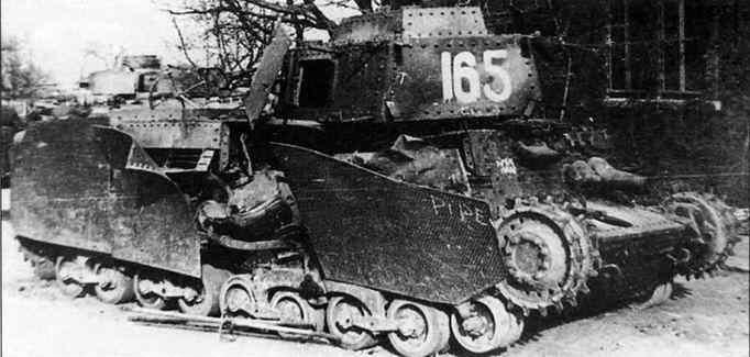 Венгерские танки Туран II захваченные Красной Армией в пригородах Будапешта - фото 92