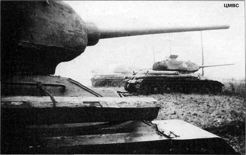 Танки Т3485 18го тк готовятся к контратаке Т3485 tanks of 18th tank - фото 110