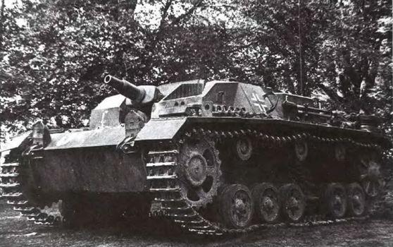 StuG III захваченная частями Красной Армии в полной исправности Август 1941 - фото 7