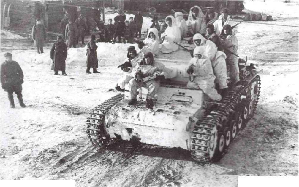 Трофейный танк Pz III под командованием Митрофанова отправляется на боевую - фото 29