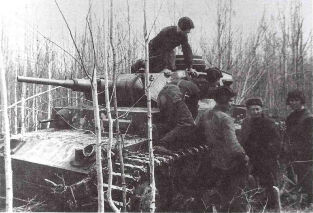 Трофейный танк Pz III из состава 107го отдельного танкового батальона - фото 34