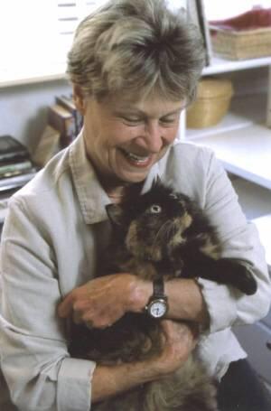Shirley Rousseau Murphy is best known for her awardwinning Joe Grey cat - фото 2
