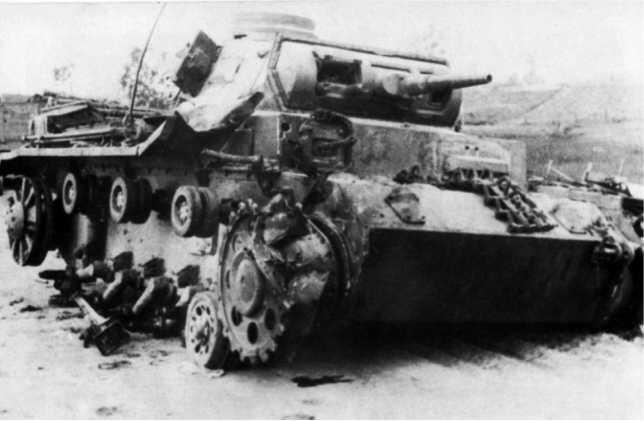 Немецкий танк PzIII Tauchpanzer с оборудованием для преодоления водных преград - фото 3