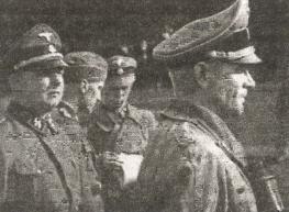Ханс Биссингер и Хайнц Хармель В период пребывания во Франции в полку СС - фото 10