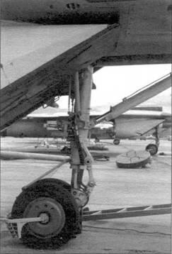 Передняя опора шасси МиГ29 типа 913 Левая основная опора шасси Стоимости - фото 15