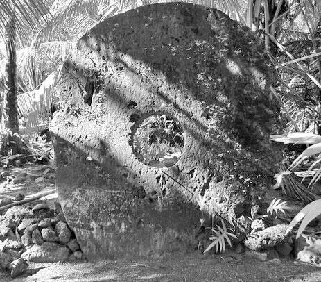 Монетка острова Яп Одна из самых крупных А с другой стороны достоверно - фото 124